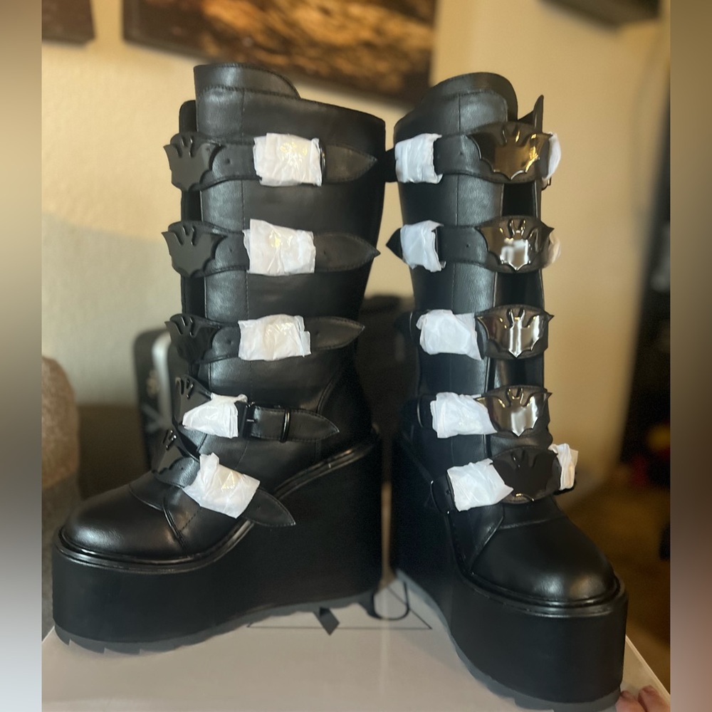 Black dune bat boots - Picture 6 of 8
